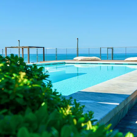Aparthotel Appartamenti&villa Il Delfinetto 2*