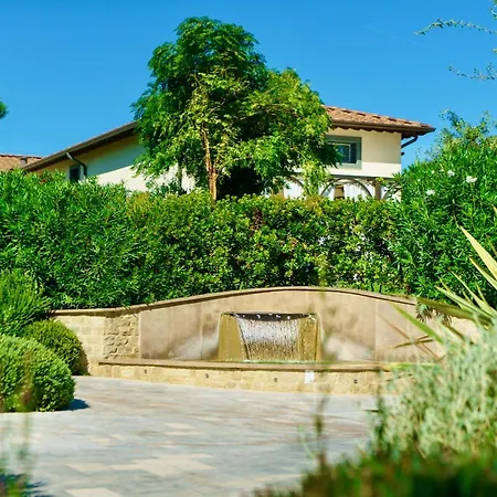 Aparthotel Appartamenti&villa Il Delfinetto