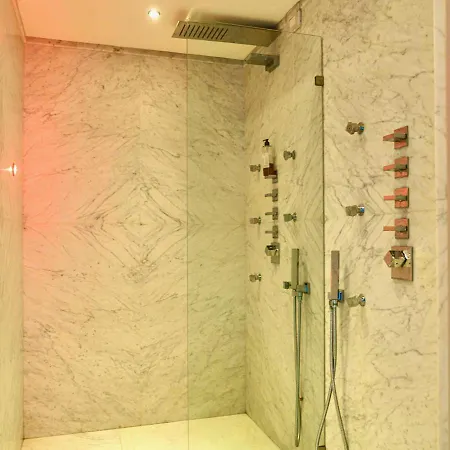 Appartamenti&villa Il Delfinetto Aparthotel 2*