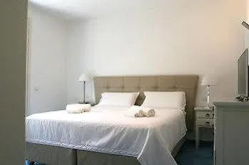 Appartamenti&villa Il Delfinetto Aparthotel