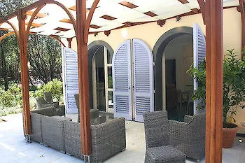 Appartamenti&villa Il Delfinetto 2*