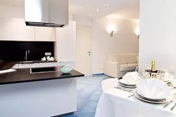 Appartamenti&villa Il Delfinetto Aparthotel