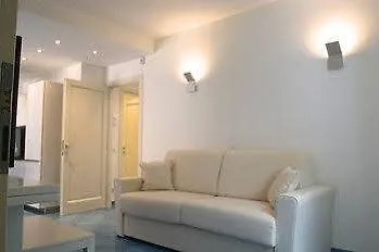 Appartamenti&villa Il Delfinetto 2*